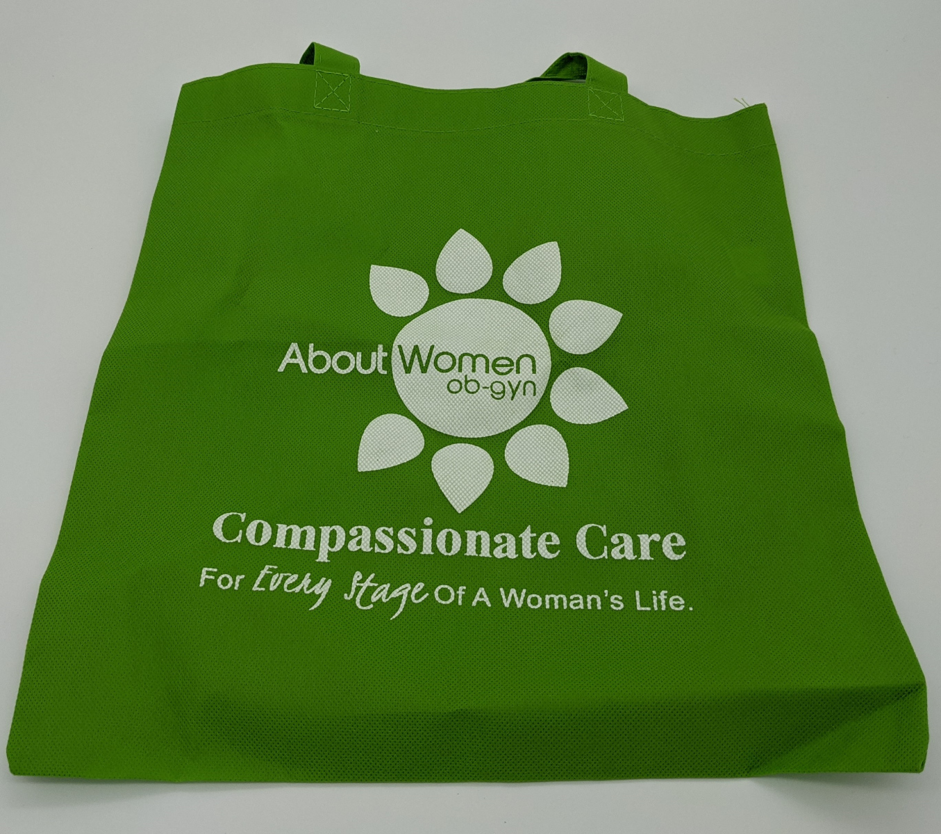 About_women_green_bag